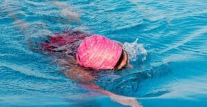 Badehætte i swimming pool